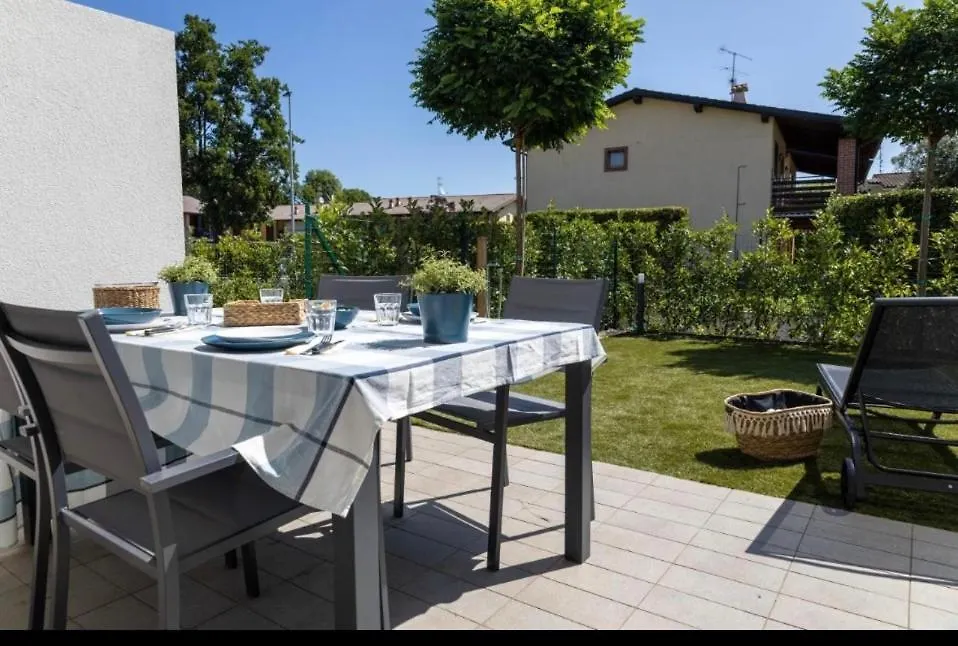 Blue Vibes Apartment Padenghe sul Garda 0*,  Italy